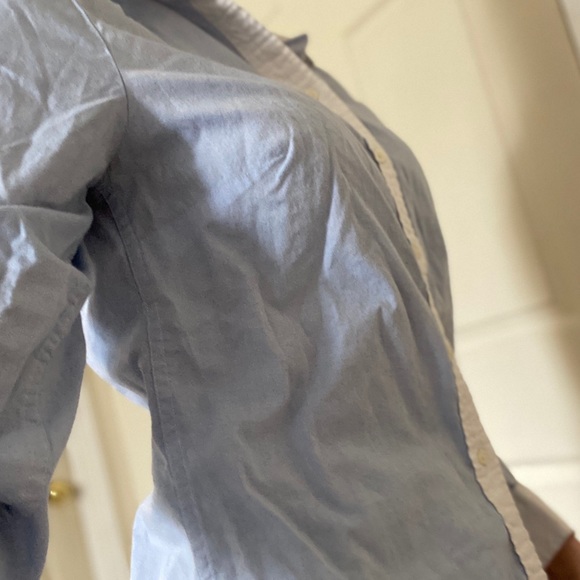 Gap Long Sleeve Button Up Blouse in Blue and White - Picture 3 of 6